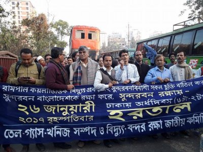 মিরপুরে পুলিশের বাধা