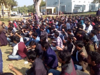 দেড় বছর পর রুয়েট শিক্ষার্থীদের আন্দোলন কেন?