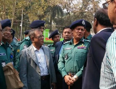 বাংলা একাডেমিতে ডিএমপি কমিশনার