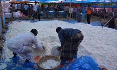 অতিথিদের জন্য এভাবেই রাখা হয় ভাত