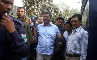 মেয়র মিরুকে আদালতে নেওয়া হচ্ছে