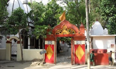 আদিনাথ মন্দিরের গেট
