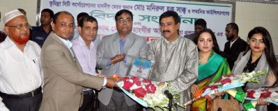 কুমিল্লায় মেয়রের বিদায় ও নবনিযুক্ত প্রশাসকের বরণ অনুষ্ঠান