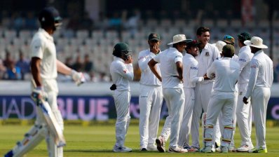 বাংলাদেশের বাধা পূজারা-বিজয় জুটি