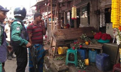 শাহবাগে ফুলের মার্কেট উচ্ছেদ