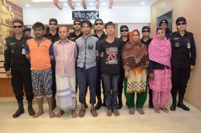 র&zwnj;্যাবের হাতে গ্রেফতার হওয়া চক্রের ছয় সদস্য