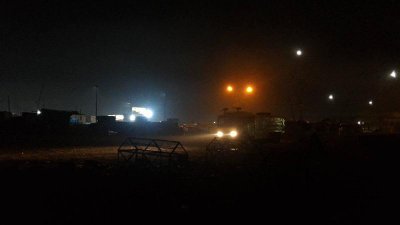 সংঘর্ষের পর রাস্তায় পুলিশের জলকামান
