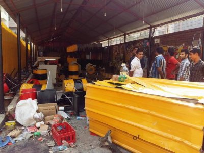 স্টপ ইট অ্যান্ড শেয়ার কাবাবের দোকান