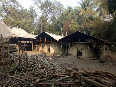 রূপসায় কয়লার অবৈধ চুল্লি