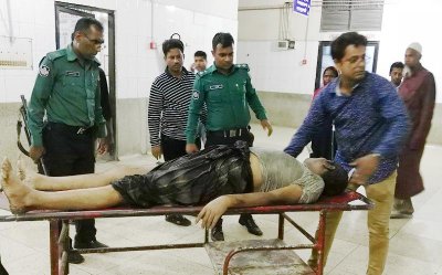 ঢামেকে পথচারীর মরদেহ