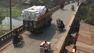 কপোতাক্ষ নদীর ওপর নির্মিত ব্রিজ