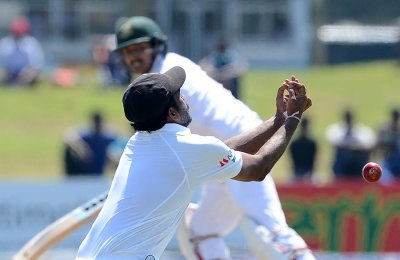 প্রথম সেশনে চার উইকেট হারাল বাংলাদেশ