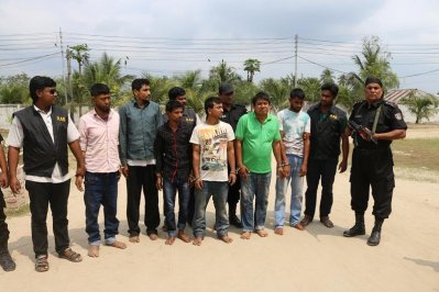 খুলনায় গ্রেফতার হওয়া ব্যক্তিরা