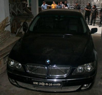 রাজধানী থেকে উদ্ধার হওয়া গাড়ি