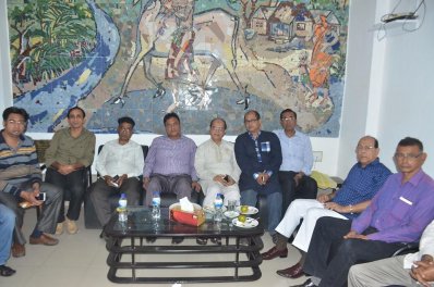খুলনা প্রেসক্লাবে সাংবাদিকদের সঙ্গে ইকবাল সোবহান চৌধুরী