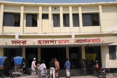 প্রসূতির আর্তনাদেও ঘুম ভাঙেনি সেবিকাদের, ১৪ কিলোমিটার দূর থেকে ধাত্রী এনে প্রসব