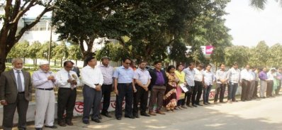 বাকৃবিতে গণতান্ত্রিক শিক্ষক ফোরামের মানববন্ধন