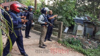 সীতাকুণ্ডে জঙ্গি আস্তানায় অভিযান