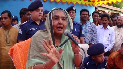 বোমা মেরে দেশ ও সমাজ পরিবর্তন করা যাবে না: মতিয়া চৌধুরী