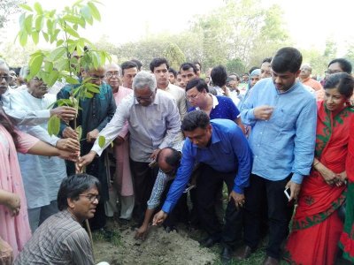 রাজশাহীতে শহীদদের স্মরণে নির্মূল কমিটির বৃক্ষরোপণ কর্মসূচির উদ্বোধন