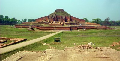 নওগাঁর পাহাড়পুর বৌদ্ধ বিহার