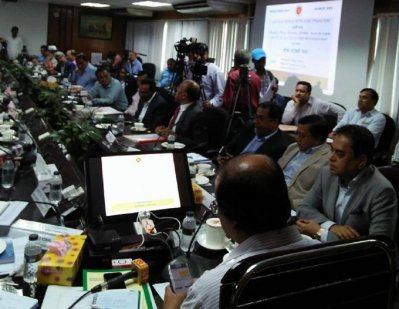 প্রাক বাজেট আলোচনায় পোশাক ব্যবসায়ীরা