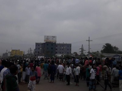 ইয়াবাসহ আ.লীগ নেতা গ্রেফতার, প্রতিবাদে মহাসড়ক অবরোধ