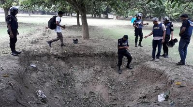 চাঁপাইনবাবগঞ্জে উদ্ধারকৃত বোমা নিষ্ক্রিয় করা হয়েছে