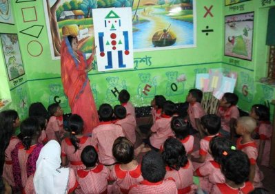 ‘ক্লাস নিলেই শিক্ষকের দায়িত্ব শেষ হয় না, শিশুদের স্বপ্ন দেখাতে হবে’