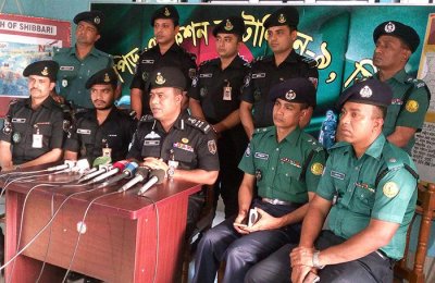 অভিযান শেষে আতিয়া মহল পুলিশের কাছে হস্তান্তর
