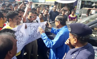 বিমানবন্দর নিয়ে শিগগিরই প্রধানমন্ত্রীর ঘোষণা আসতে পারে: মেনন