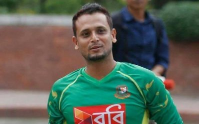 ৫ উইকেট নিয়েছেন আরাফাত সানি