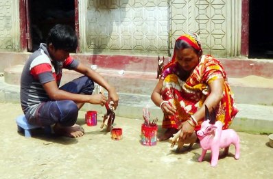 পহেলা বৈশাখ উপলক্ষে ব্যস্ত হবিগঞ্জের মৃৎশিল্পীরা