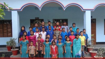 অরকা-হোমসে অবস্থানরত শিশুরা