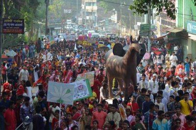 বর্ণিল শোভাযাত্রায় নববর্ষ বরণ রাঙামাটিতে