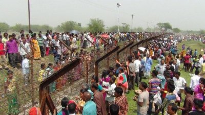 পঞ্চগড়ে দুই দেশের নাগরিকদের মিলনমেলা