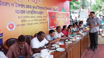 কার রান্না ভালো, বিচারকমণ্ডলী তা যাচাই করে দেখছেন