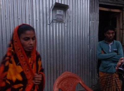 মোজাফফরের স্ত্রী ও ছেলে