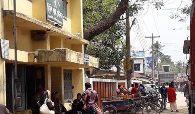 সিসি ক্যামেরার আওতায় হিলি স্থলবন্দরের আমদানি-রফতানি কার্যক্রম