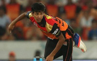 এবারের আইপিএলে হায়দরাবাদের জার্সিতে উপেক্ষিত মুস্তাফিজ