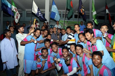 ঢাবি আন্তঃহল ফুটবল প্রতিযোগিতায় জগন্নাথ ও রোকেয়া হল চ্যাম্পিয়ন
