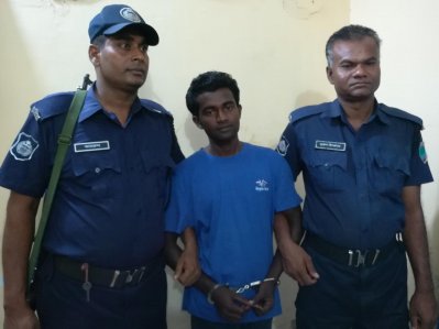 কলেজছাত্রীকে হাতুড়ি দিয়ে পেটালো প্রত্যাখ্যাত যুবক