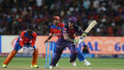 স্টোকসে ভর করে জিতলো পুনে