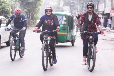 ওস্তাদ ডেকেই গুলিস্তান পার হই!