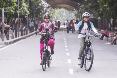 ইন্দ্রানী মল্লিক ও আয়েশা সিদ্দিকা