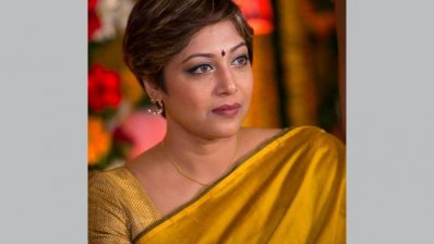 মৌ মনে করেন, সবারই উচিত পারিবারিক সহিংসতার বিরুদ্ধে কথা বলা