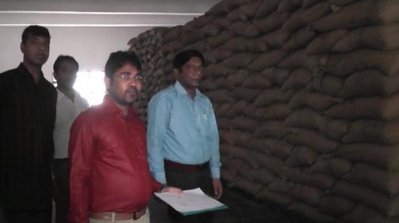 গুদামে ৪২ মে. টন চাল ঘাটতির অভিযোগ, খাদ্য কর্মকর্তার বিরুদ্ধে মামলা