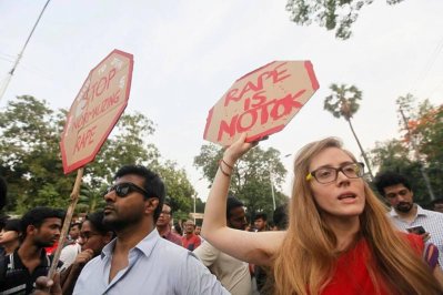 ধর্ষকদের গ্রেফতার ও শাস্তির দাবিতে সমাবেশ 
