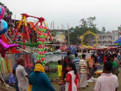 ত্রিশালে নজরুল জন্মজয়ন্তীর উদ্বোধন, জমজমাট মেলা