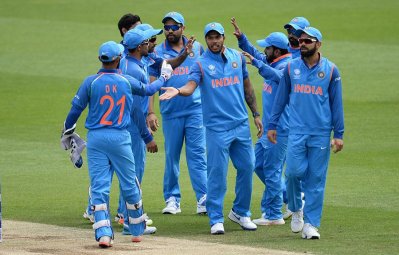 আরেকটি উইকেটের পতন বাংলাদেশের, আরেকবার উদযাপন ভারতের